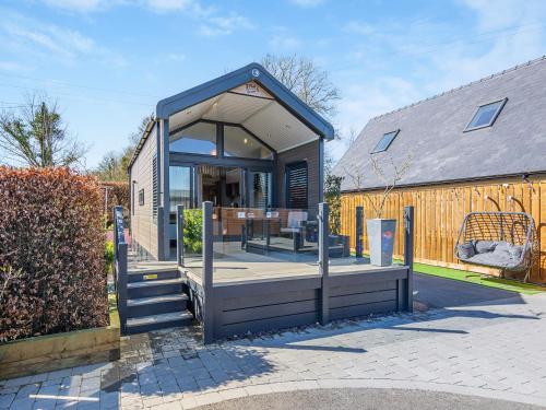 Holywell House | Butterfly