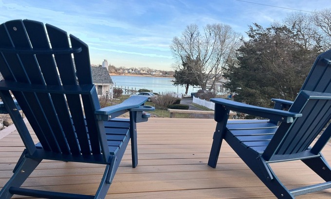 Buzzards Bay House | Buttermilk Bay Beach House - Newly Renovated Waterfront Five Bedroom