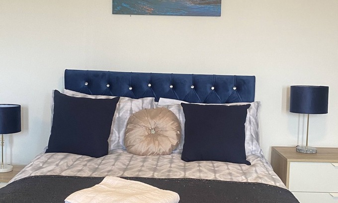 Huddersfield Apartment | Bv Cosy Studio Eleven At Deighton Huddersfield