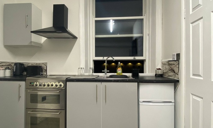 Huddersfield Apartment | Bvapartments-queensgate 3