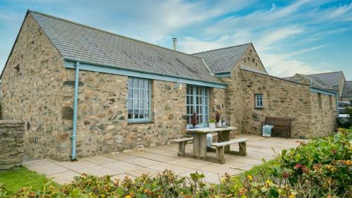 Llanfaethlu House | Bwthyn Angor