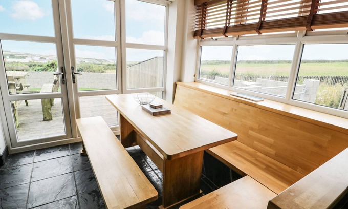 Cylch-Y-Garn Cottage | Bwthyn Awel