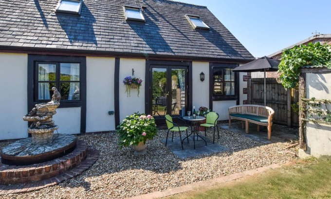 Meifod House | Bwthyn Banw in the beautiful Meifod