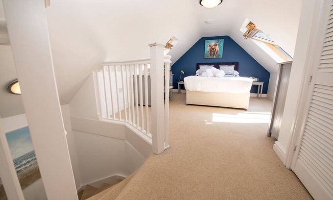Ty Croes Cottage | Bwthyn Branwen - Accessible, pet-friendly cottage, Aberffraw