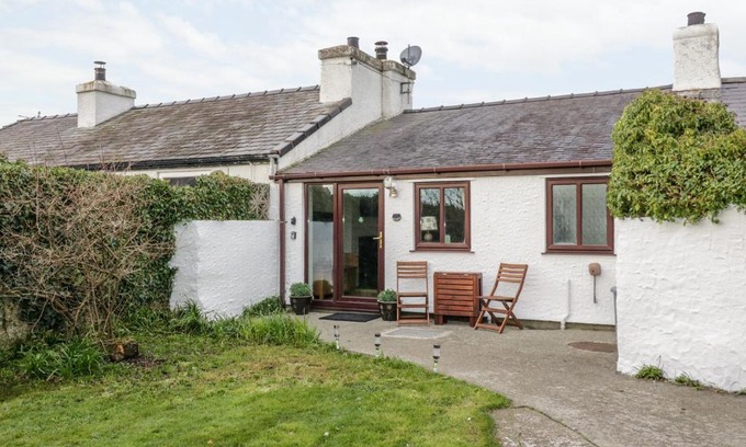 Moelfre House | Bwthyn
