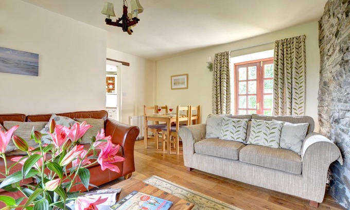 Llanerchymedd Cottage | Bwthyn Gwyn
