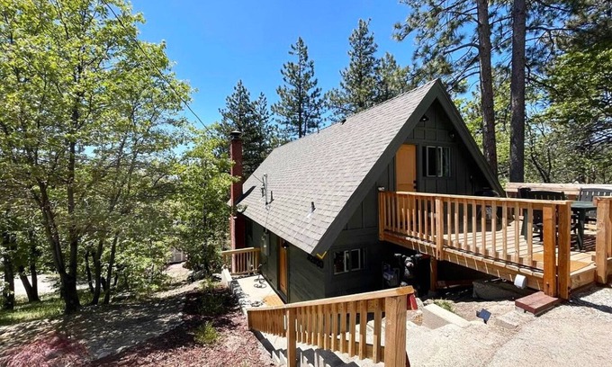 Arrowbear Lake Cabin | By @never a lonepine
