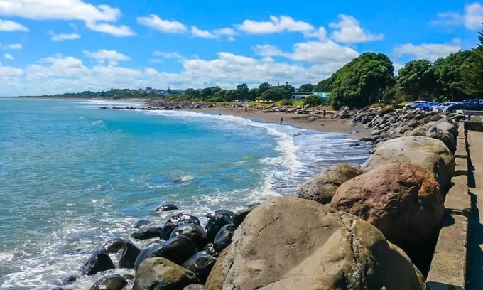 Fitzroy Apartment | By the Sea on Sackville, Fitzroy