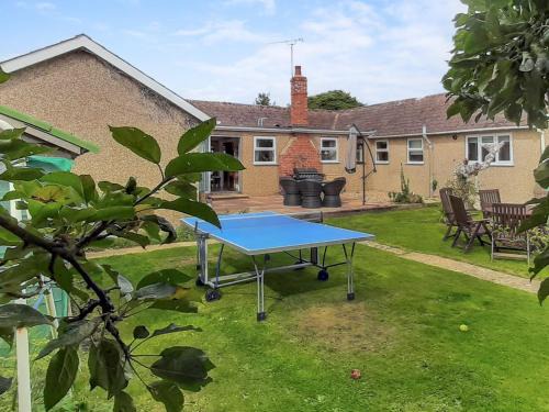 Selsey House | Byeways - Railway Carriage