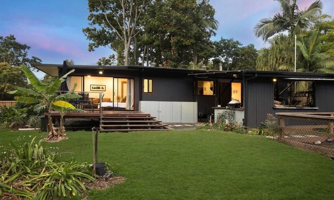Byfield House | Byfields Beach Lakes Farm Stay