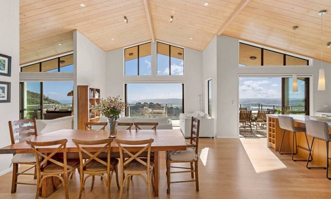 Raglan Apartment | BYRON HILL holiday accommmodation