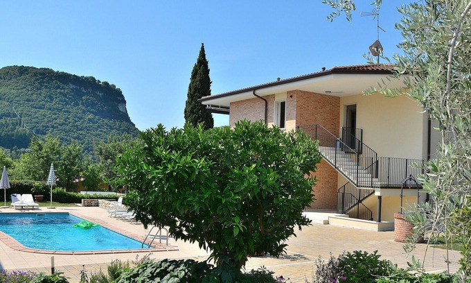 Garda Ski Chalet | Cà Gardesana With Pool