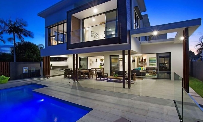 Broadbeach Waters House | C`est La Vie – This is definitely the life