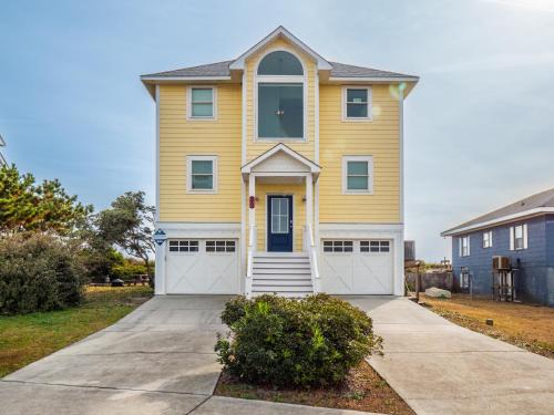 Topsail Beach House | C-Maid