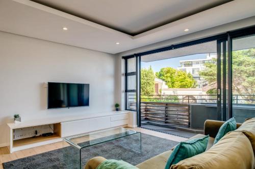 Three Anchor Bay Apartment | C on S in Sea Point