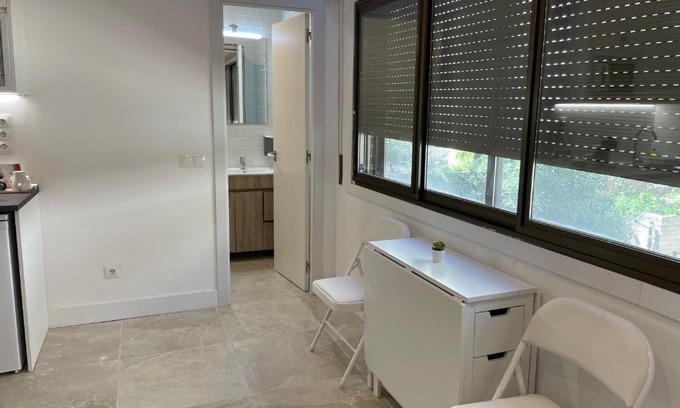 Nueva Espana Apartment | C4 Exclusiva zona Madrid
