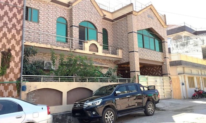 Islamabad Villa | C4 Mirpur City AJK Overseas Pakistanis Villa 3bed Guesthouse