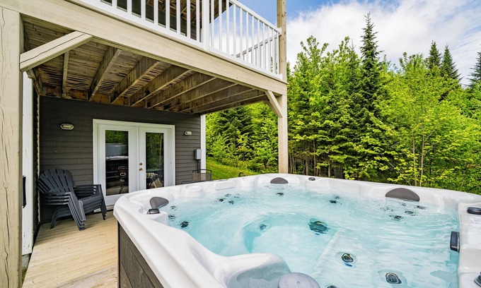 Petite-Riviere-Saint-Francois House | Hôtel à la maison - Le Beau-Mont, fleuve et spa