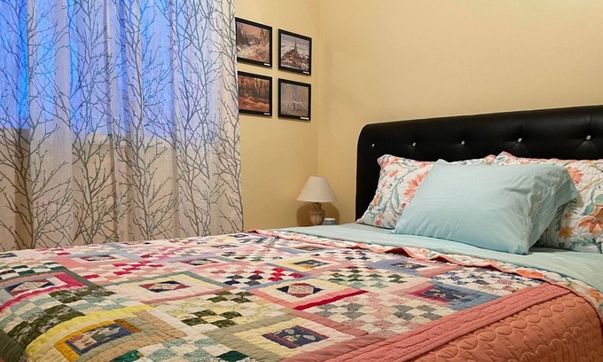 Sainte-Marguerite-du-Lac-Masson Cottage | well equipped with everything you need to relax and unwind