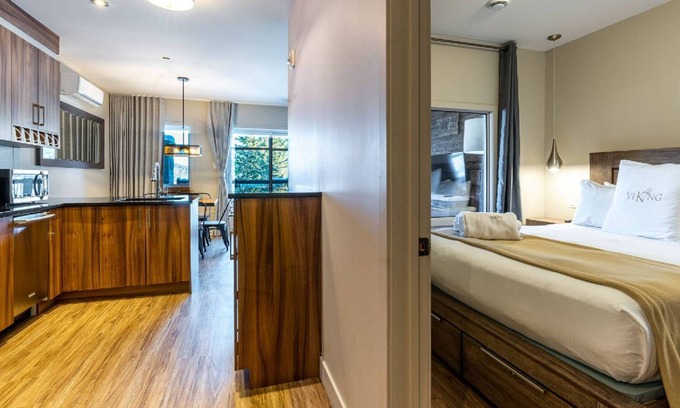 Sainte-Marguerite-du-Lac-Masson Apartment | The Viking Resort & Marina is a resort located in the Laurentians region.