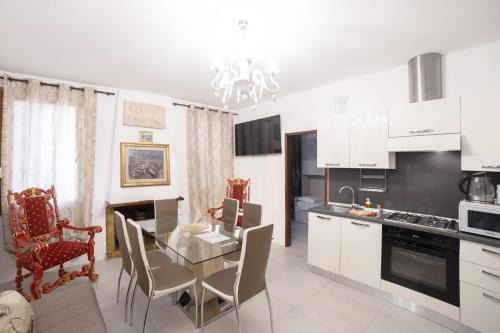 Castello Apartment | Ca' Soranzo by Venicevillas
