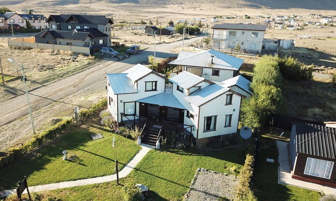 Macrozona Meseta Cerro Calafate Cabin | Cabaña Patagónica Alechen