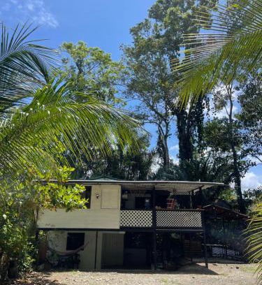 Puerto Viejo de Talamanca Ski Chalet | Cabaña willy