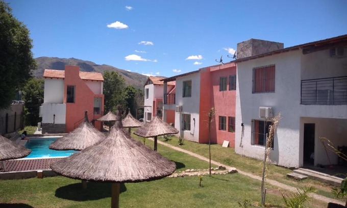 Potrero de los Funes Cabin | Cabañas El Doral
