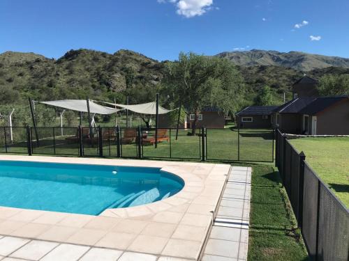 Potrero de los Funes Ski Chalet | Cabañas La Delfina para 4 personas Potrero de los Funes