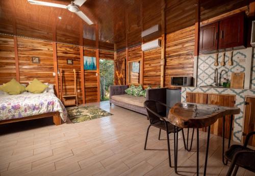 Tamarindo House | Cabañas Los Jobos
