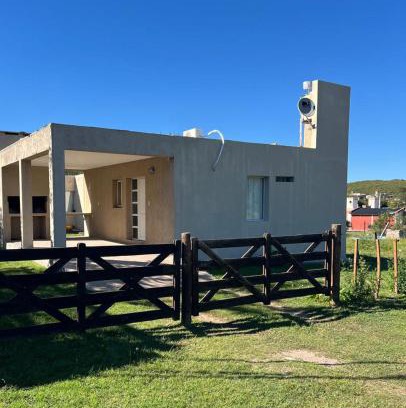 Potrero de los Funes House | Cabañas Valle del Búho
