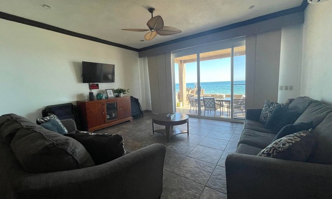 Sandy Beach House | Caballo De Mar Beach House - 3 bedroom/3 bathroom house right on the beach