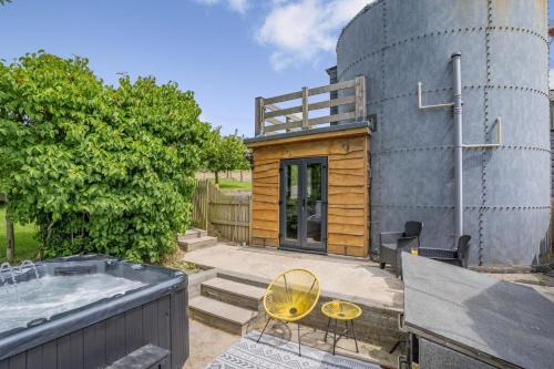Aberaeron House | Caban Silo