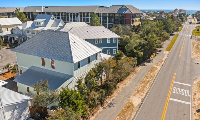 Lakeside at Blue Mountain Beach House | CABANA BLU: New Listing! Private Community, Beautiful Large Pool, Easy Beach Access