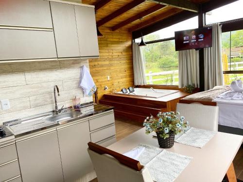 Praia Grande Ski Chalet | Cabana Flor de Cactos