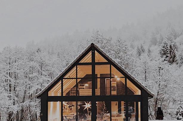 Lisa House | Cabana Sapte