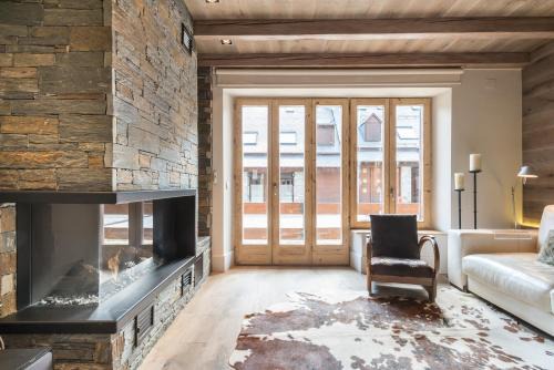 Gurb Apartment | Cabanes by Totiaran