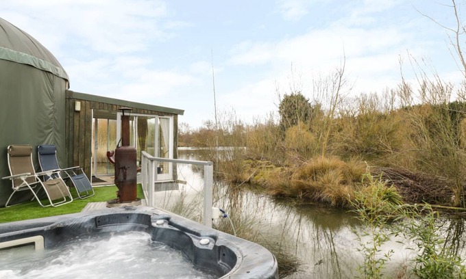 Beckford Cottage | Cabin ∙ 1 bedroom ∙ 2 guests