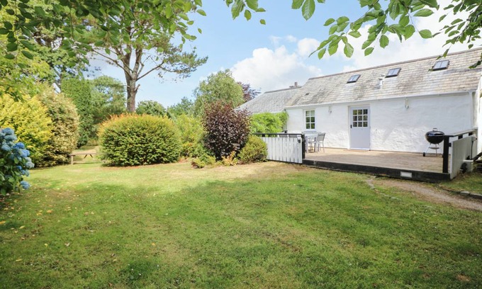 Carnon Downs Cottage | Cabin ∙ 1 bedroom ∙ 2 guests