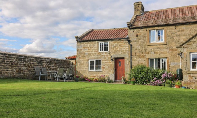 Sawley Cottage | Cabin ∙ 1 bedroom ∙ 3 guests