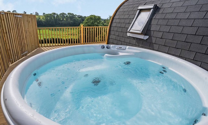 Tan-y-groes Cottage | Cabin ∙ 1 bedroom ∙ 4 guests
