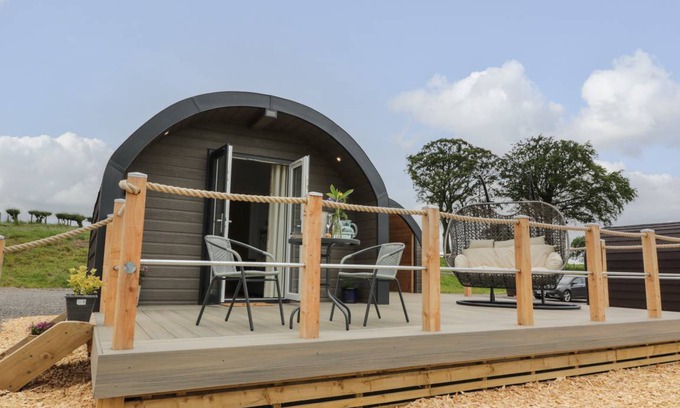 Lochmaben Cottage | Cabin ∙ 1 bedroom ∙ 4 guests