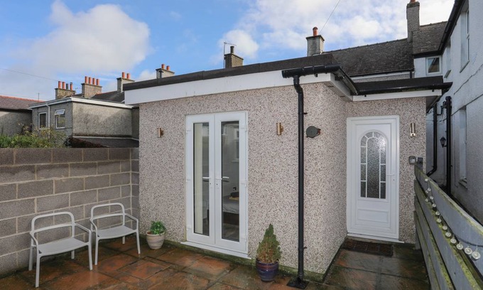 Cemaes Bay Cottage | Cabin ∙ 1 bedroom ∙ 2 guests