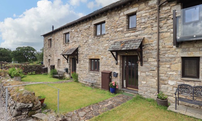 Underbarrow Cottage | Cabin ∙ 1 bedroom ∙ 2 guests
