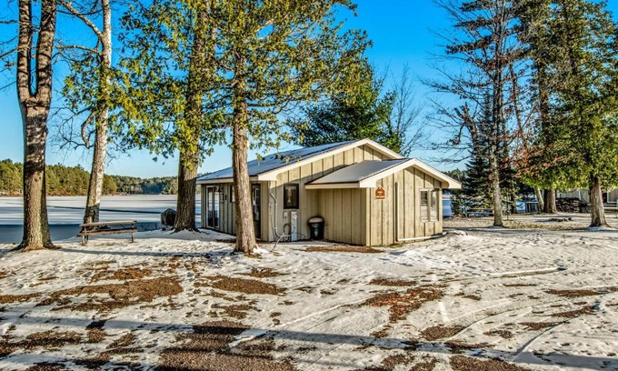 Three Lakes House | Cabin #1 Deer Haven