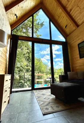 Central Serbia House | Cabin 16