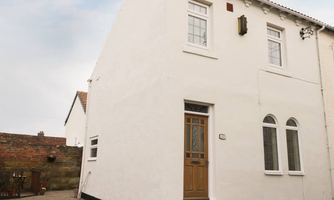 Marske-by-the-Sea Cottage | Cabin ∙ 2 bedrooms ∙ 4 guests