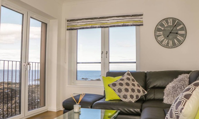 Banff Cottage | Cabin ∙ 2 bedrooms ∙ 4 guests