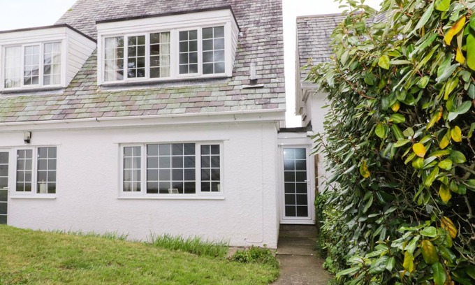Llanddona Cottage | Cabin ∙ 2 bedrooms ∙ 3 guests