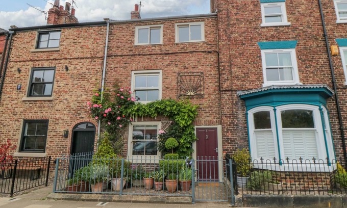 Stokesley Cottage | Cabin ∙ 2 bedrooms ∙ 4 guests